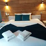 Nocleg ze śniadaniem Du Dom 4*