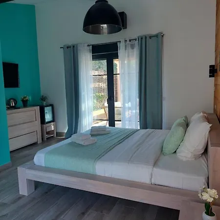 Du Dom Bed & Breakfast 4*